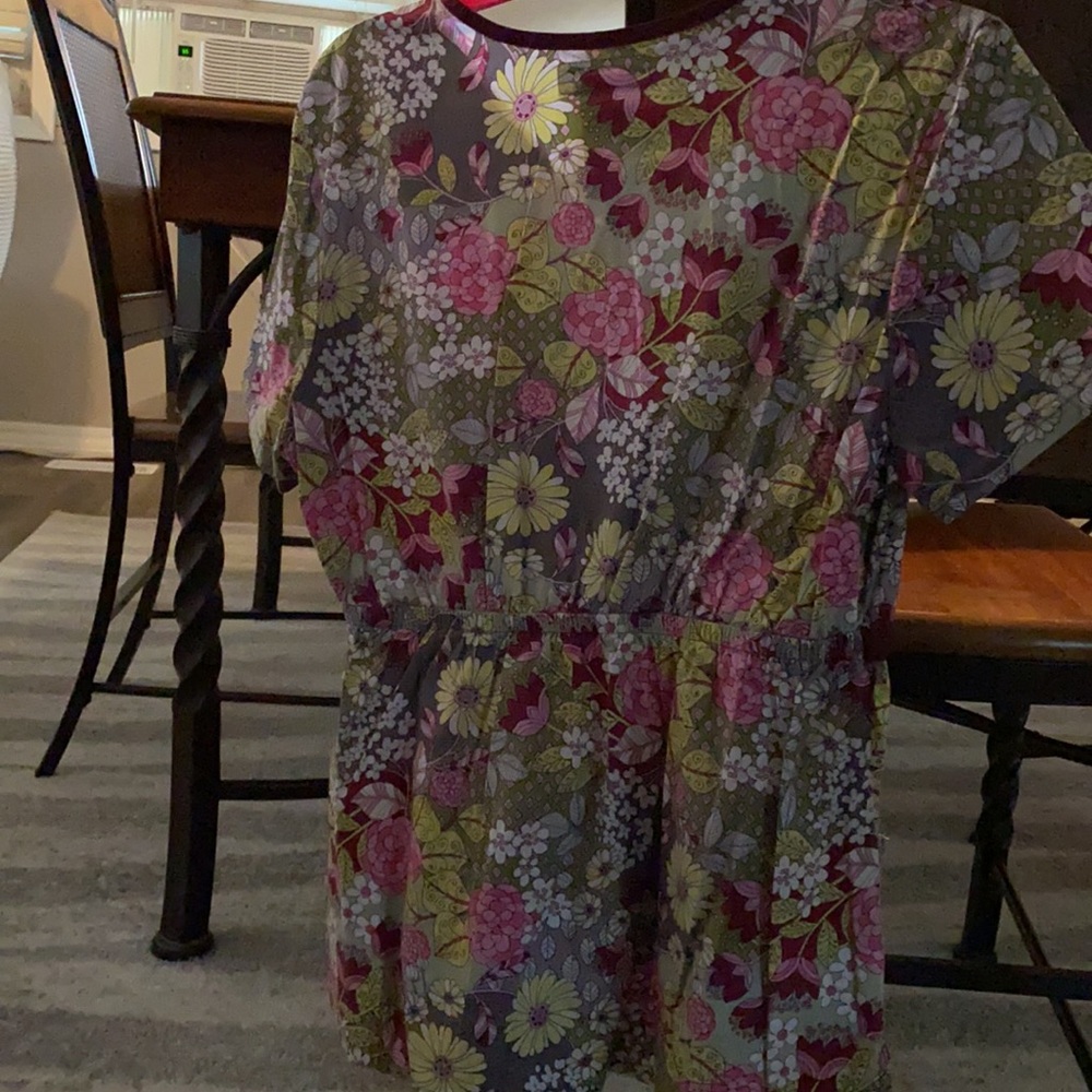Scrub top - Picture 3 of 3